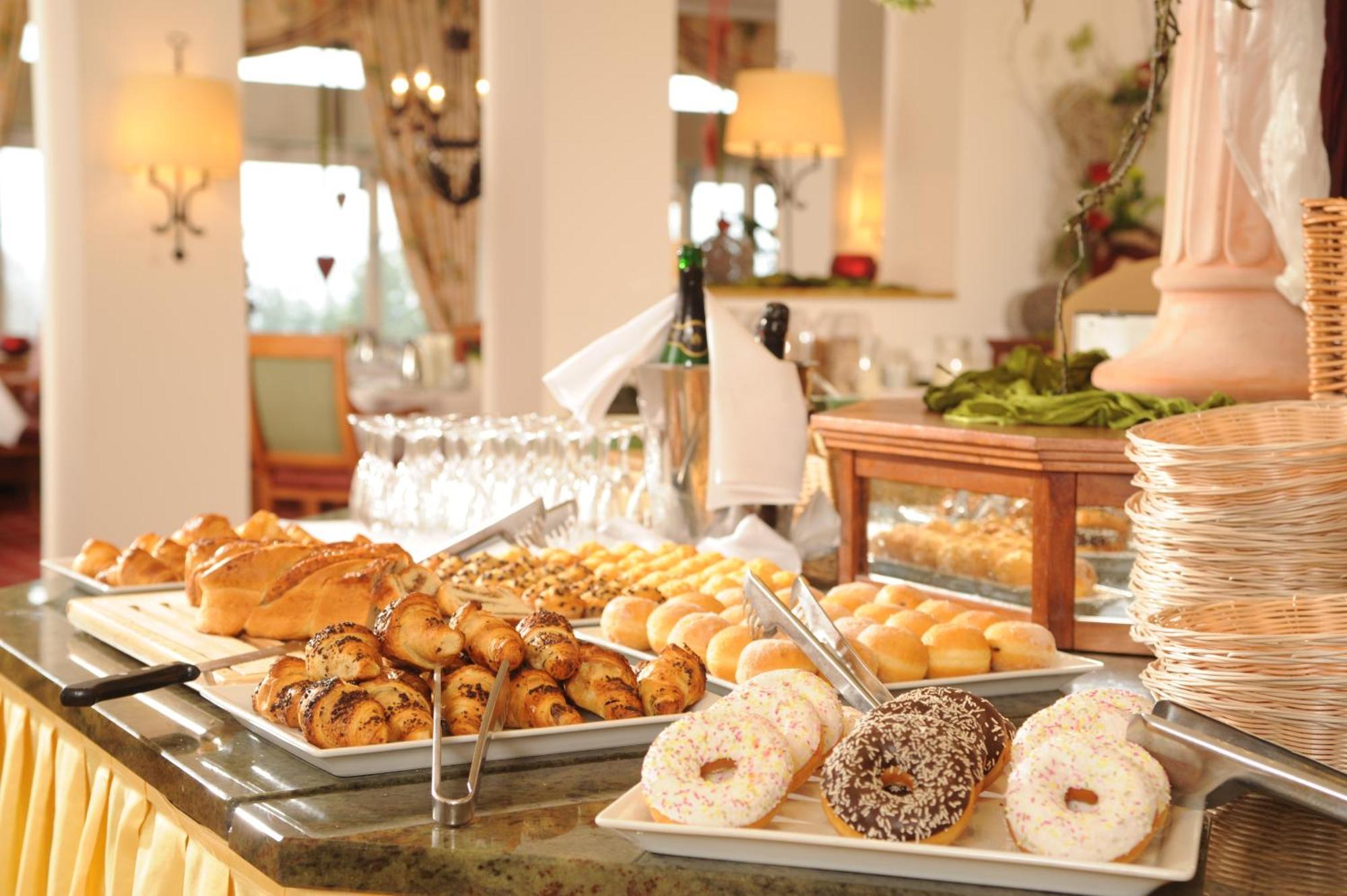 Sonnenhof Hotel 4*